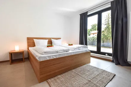 2. Schlafzimmer mit Doppelbett