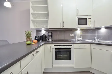 separate Küche voll ausgestattet