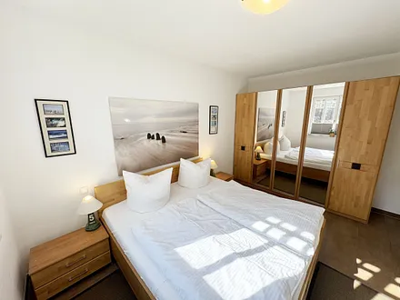 1.Schlafzimmer mit Doppelbett