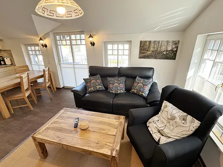 gemütlicher Wohnbereich mit Couch