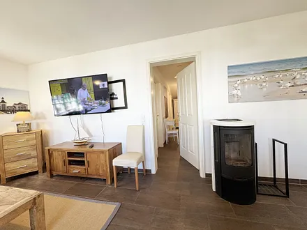 gemütlicher Wohnbereich mit Kamin