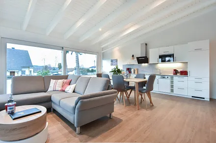 Wohnbereich mit der 2. Küche