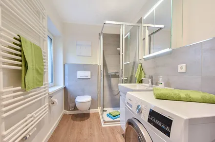 2. Duschbad mit Waschmaschine