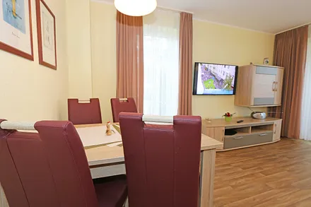 Esstisch für 4 Personen 