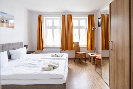 Durchgang zum Garten