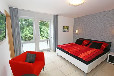 2.Schlafzimmer mit Doppelbett