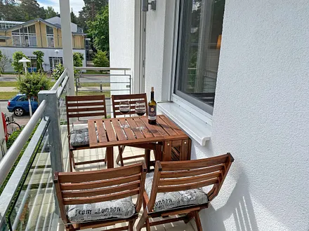 Balkon mit Bestuhlung