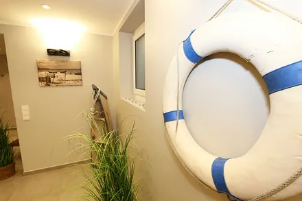 Wellnessbereich mit Gemeinschaftssauna, Waschraum mit Waschmaschine und Trockner gegen eine Gebühr