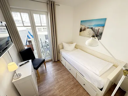 2. Schlafzimmer mit Kojenbett