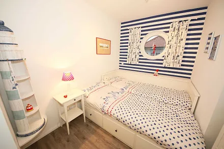 1. Schlafzimmer mit Einzelbett