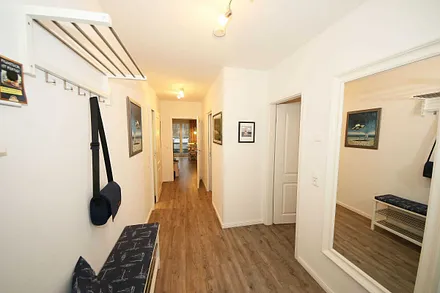 Flurbereich mit Ablagen