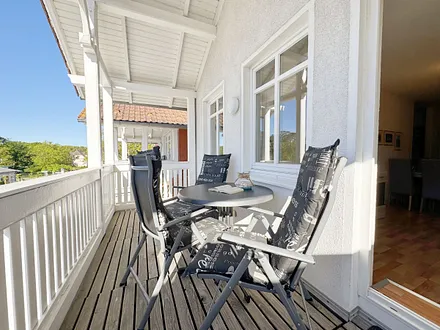 Balkon mit Bestuhlung