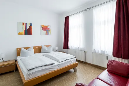Schlafzimmer 2