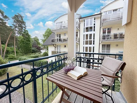 Kurparkresidenz Baabe Whg. 08 - Balkon zur Kurparkpromenade