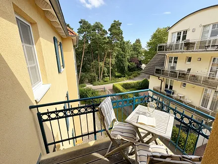 Kurparkresidenz Baabe - Balkon mit Bestuhlung