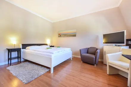 Wohnbereich mit Doppelbett