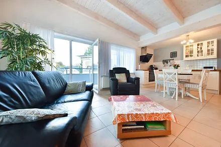 Wohnbereich mit offener Küche