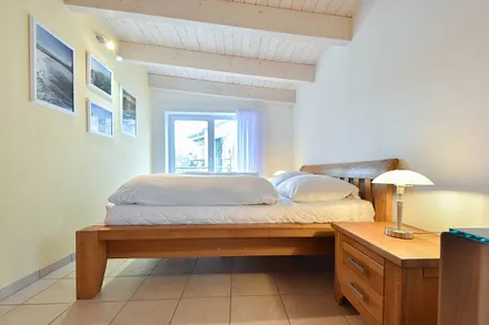 Schlafzimmer mit Doppelbett