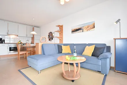 Wohnraum mit Küchenzeile