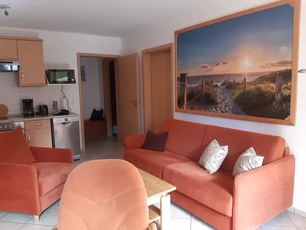 Wohnbereich mit Blick zum Flur