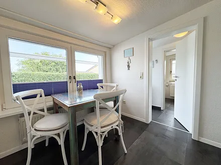 kleines Esszimmer mit Blick auf die Hagensche Wiek