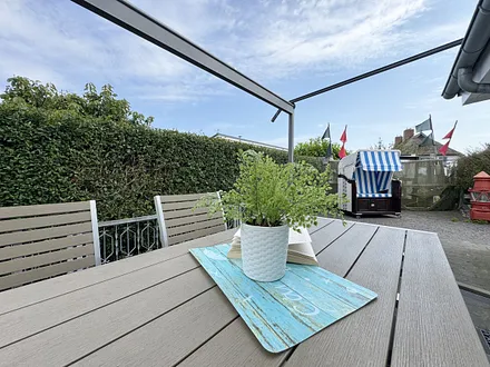 bestuhlte Terrasse (Nord)