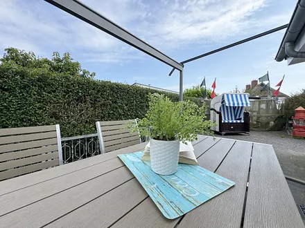 bestuhlte Terrasse (Nord)