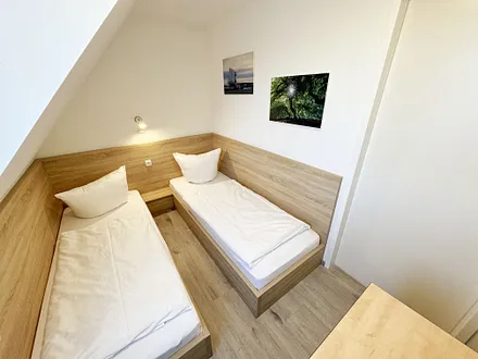 2. Schlafzimmer