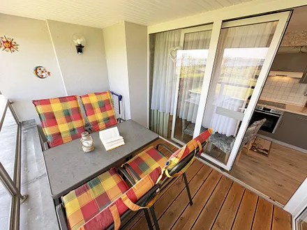 Balkon mit Blick auf die Küchenzeile