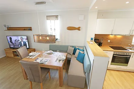 Esstisch mit viel Platz für Alle