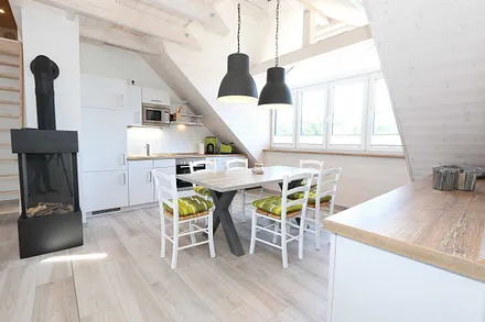 großer Esstisch für 6 Personen