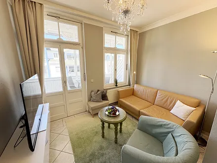 gemütlicher Wohnbereich mit Couch