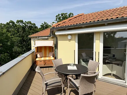 Dachterrasse mit Strandkorb