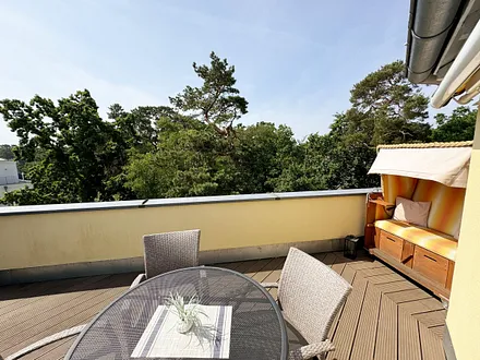 großzügige Dachterrasse