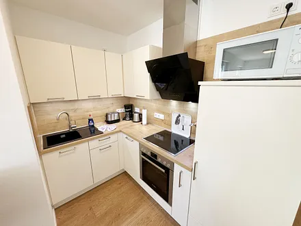 moderne Küchengeräte laden zum Kochen ein