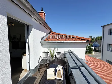bestuhlter Balkon