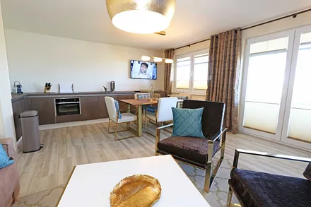 Wohnzimmer mit Küchenzeile