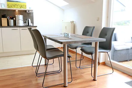 Esstisch für gemeinsames Essen