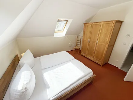 Haus Sonne Ferienwohnung 08 - 1. Schlafzimmer