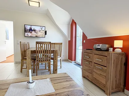 Haus Sonne Ferienwohnung 08 - Ess- und Wohnbereich