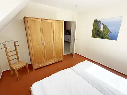 Haus Sonne Ferienwohnung 08 - 1. Schlafzimmer