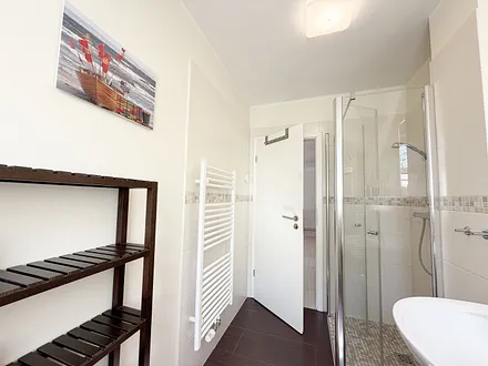 Haus Sonne Ferienwohnung 08 - Tageslichtbad