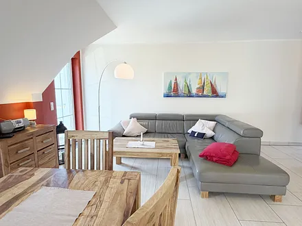 Haus Sonne Ferienwohnung 08 - Ess- und Wohnbereich