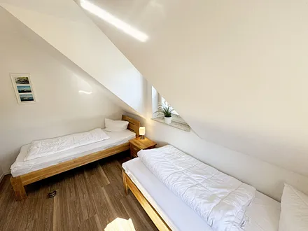2. Schlafzimmer mit 2 Einzelbetten