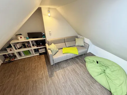 Galerie zum entspannten und zurückziehen nach einem erlebnisreichen Tag - Für unsere kleinen Gäste ist die Treppe kindersicher gestaltet