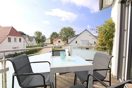 bestuhlter Balkon (Süd/West)