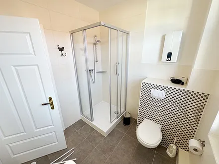 Badezimmer mit Dusch