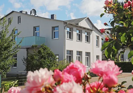 seitlicher Blick zum Haus Seestern