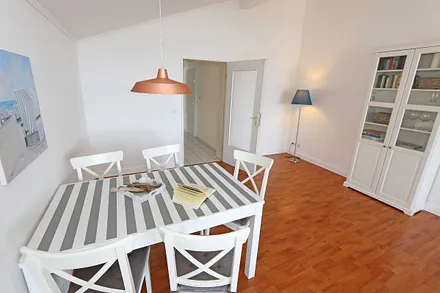 Esstisch für gemeinsames Essen