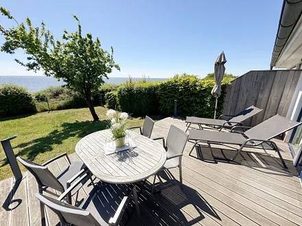 Terrasse mit Meerblick